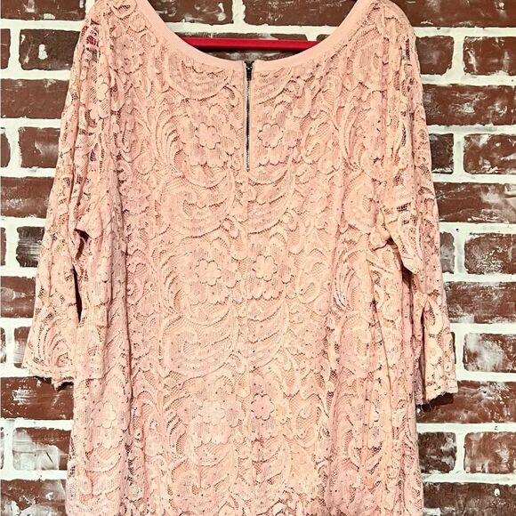Torrid Pink Lace Top - Picture 3 of 3